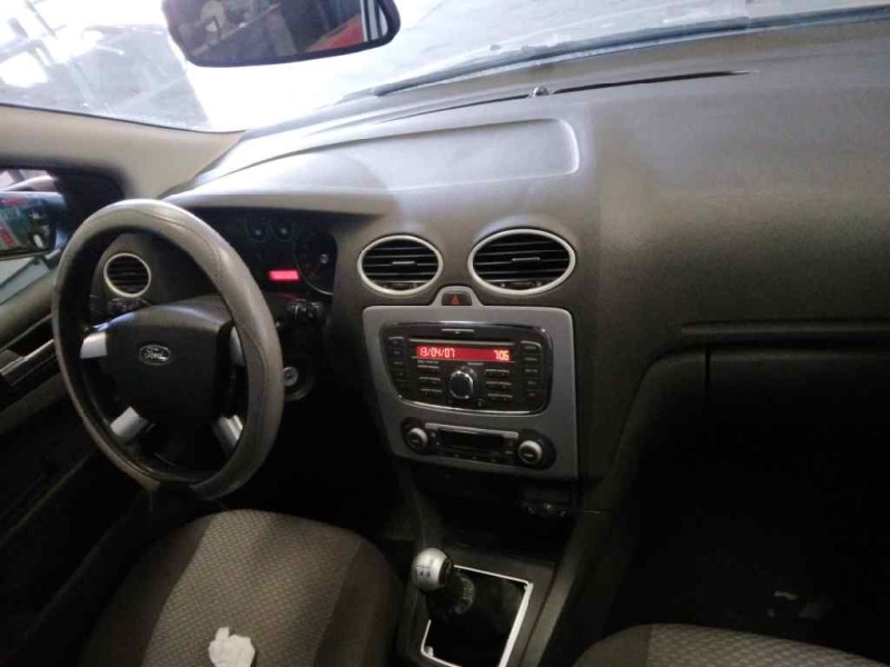 ford focus berlina (cap) del año 2007