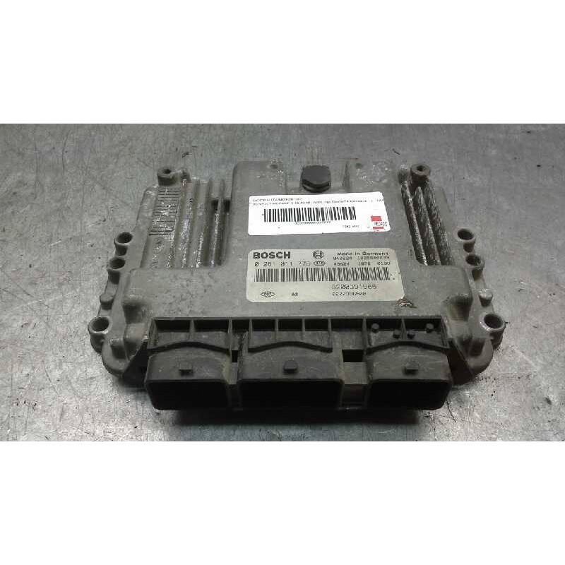 Recambio de centralita motor uce para renault megane ii classic berlina confort expression referencia OEM IAM 8200386508 225 
