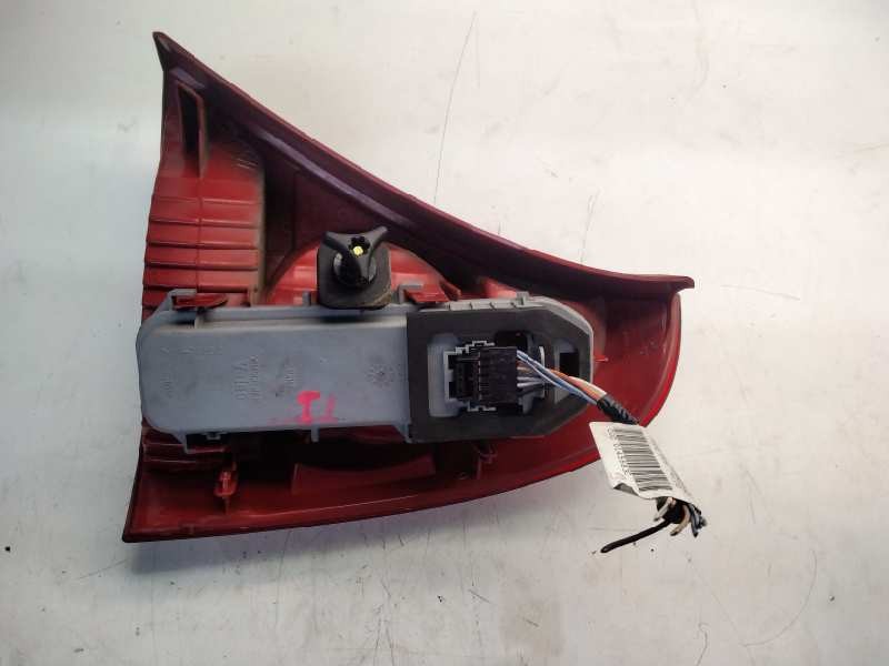 Recambio de piloto trasero izquierdo para renault clio ii fase ii (b/cb0) authentique referencia OEM IAM 8200071413  