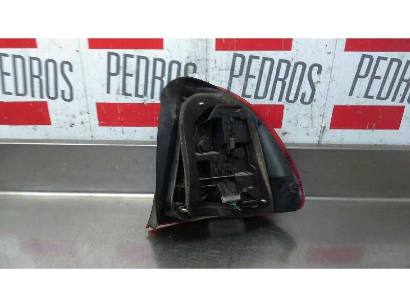 Recambio de piloto trasero izquierdo para mg rover serie 400 (rt) 414 i (4-ptas.) referencia OEM IAM XFB101010  