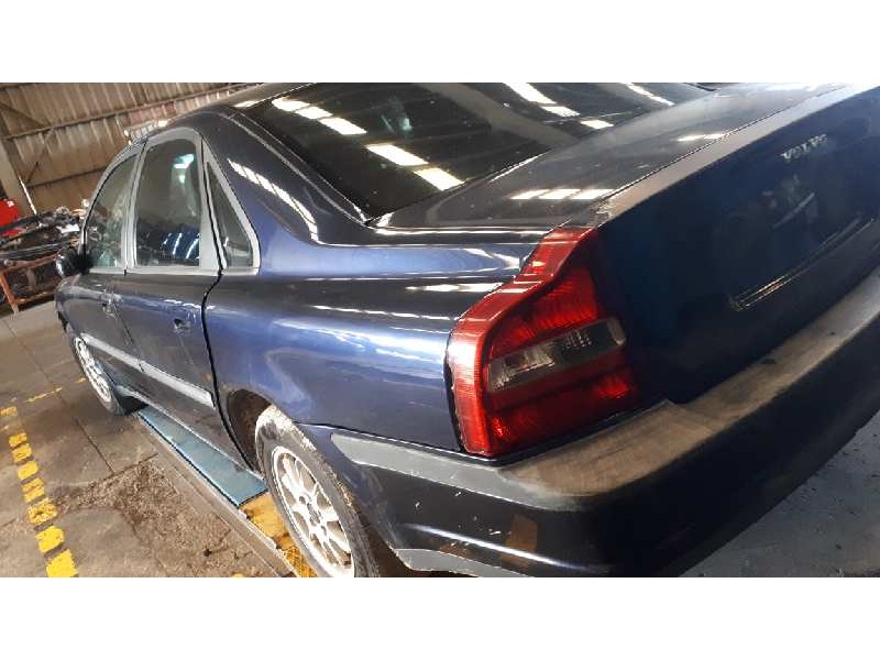 volvo s80 berlina del año 2002