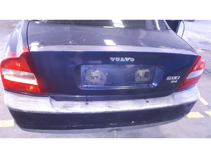 volvo s80 berlina del año 2002
