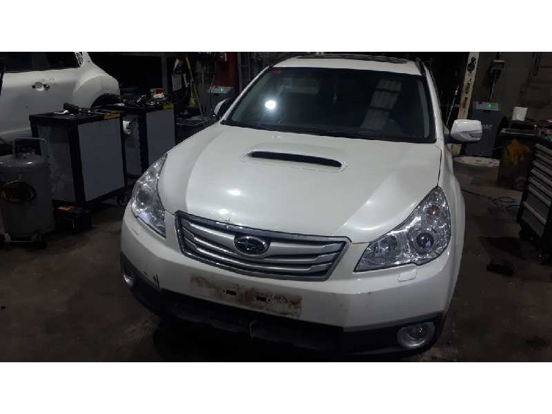 subaru legacy kombi/outback b14 del año 2010