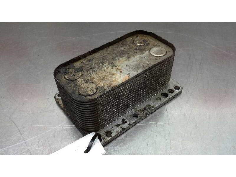 Recambio de enfriador aceite motor para renault koleos dynamique pack2 referencia OEM IAM 6790972560  