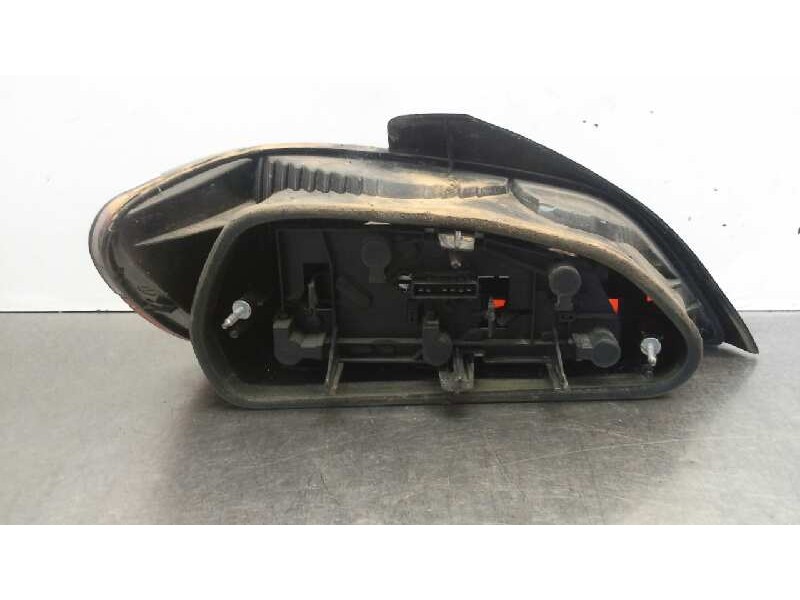 Recambio de piloto trasero derecho para peugeot 406 berlina (s1/s2) svdt referencia OEM IAM 6351E8  