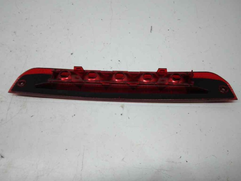 Recambio de luz central de freno para ford focus lim. (cb8) referencia OEM IAM   