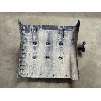 Recambio de guardabarro trasero izquierdo para scania r480 referencia OEM IAM   