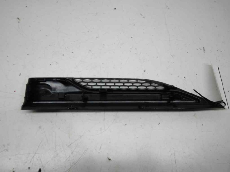 Recambio de rejilla paragolpes derecha para land rover evoque referencia OEM IAM   