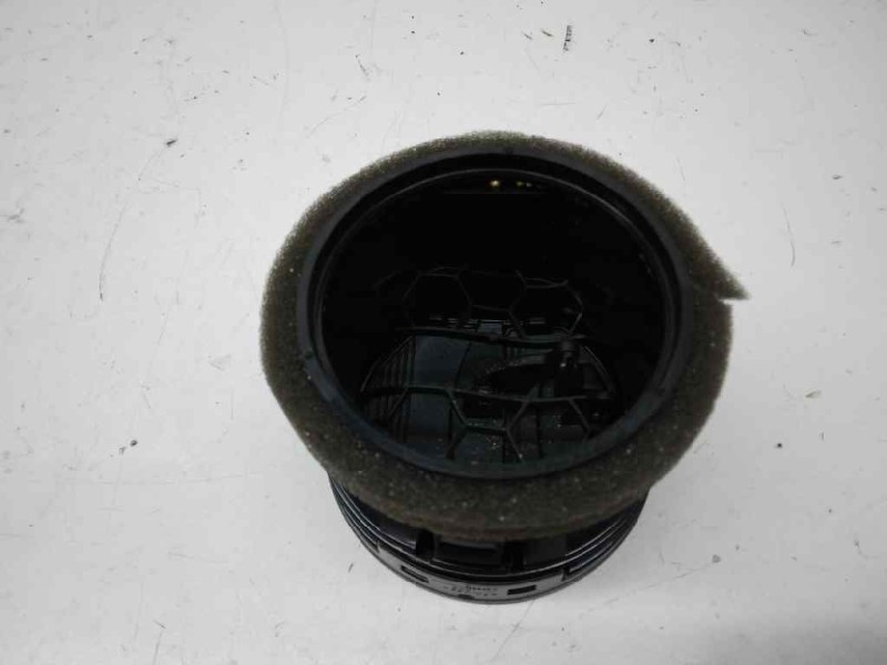 Recambio de aireador derecho para ford fiesta (cbk) referencia OEM IAM   