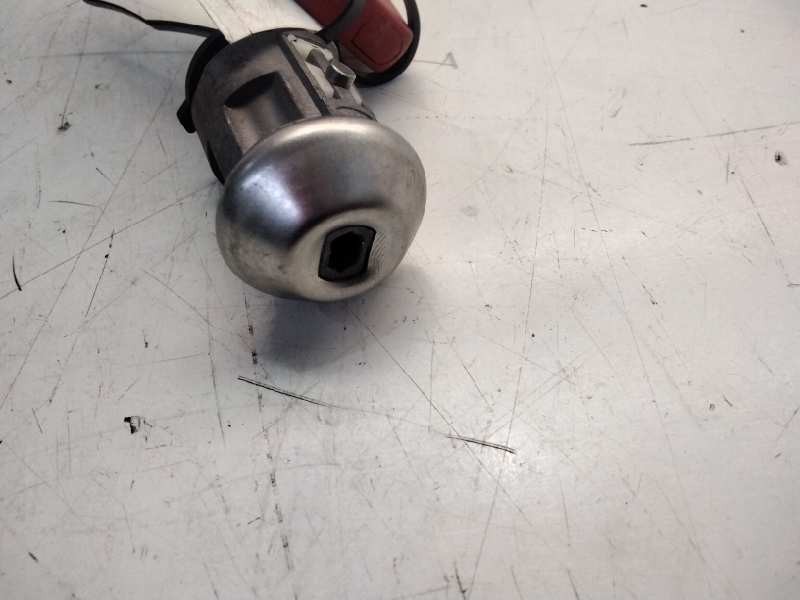 Recambio de bombin puerta delantera izquierda para ford fiesta berlina (dx) referencia OEM IAM   