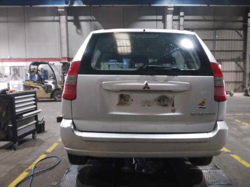 mitsubishi space star (dg0) del año 2001