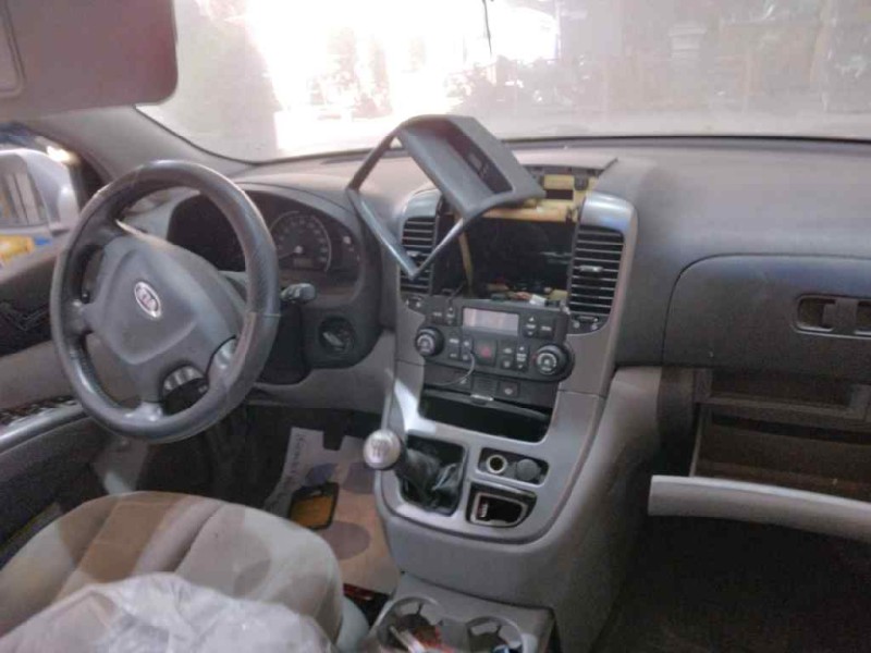 kia carnival del año 2006