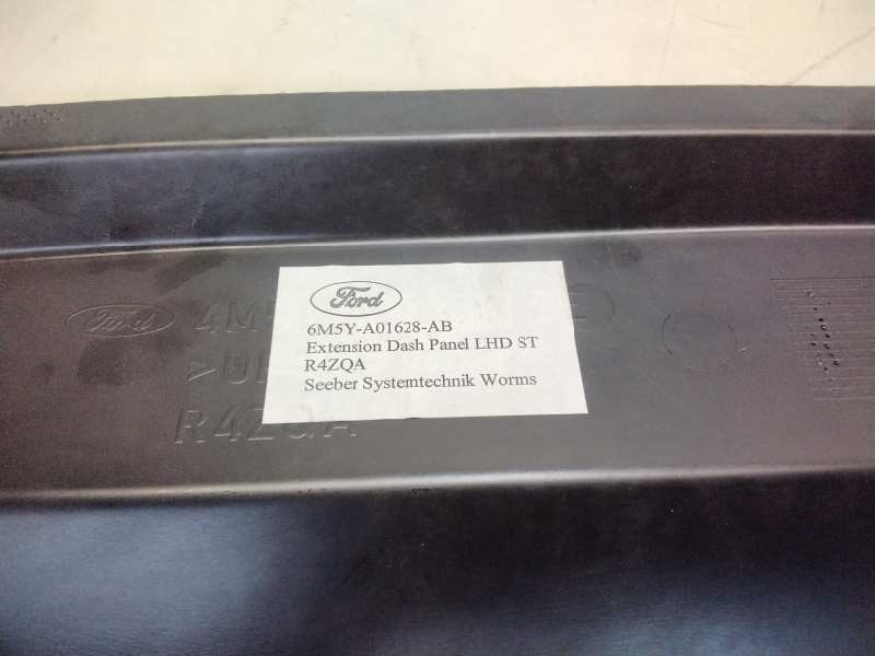 Recambio de torpedo para ford focus turnier (cb4) referencia OEM IAM 6M5YA01628AB  