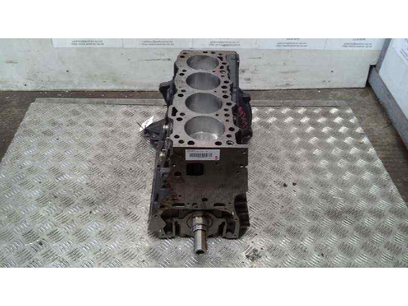 Recambio de bloque armado para nissan serena (c23m) 2.3 diesel referencia OEM IAM 101037C001  101037C001