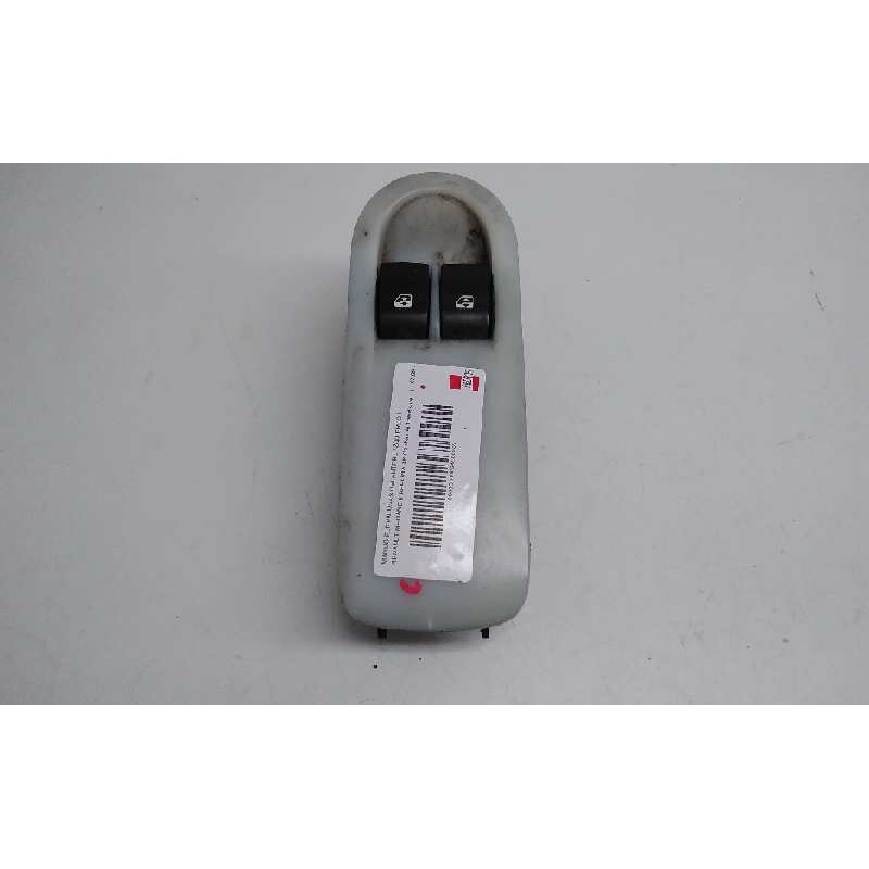 Recambio de mando elevalunas delantero izquierdo para renault megane ii berlina 3p confort authentique referencia OEM IAM 156018