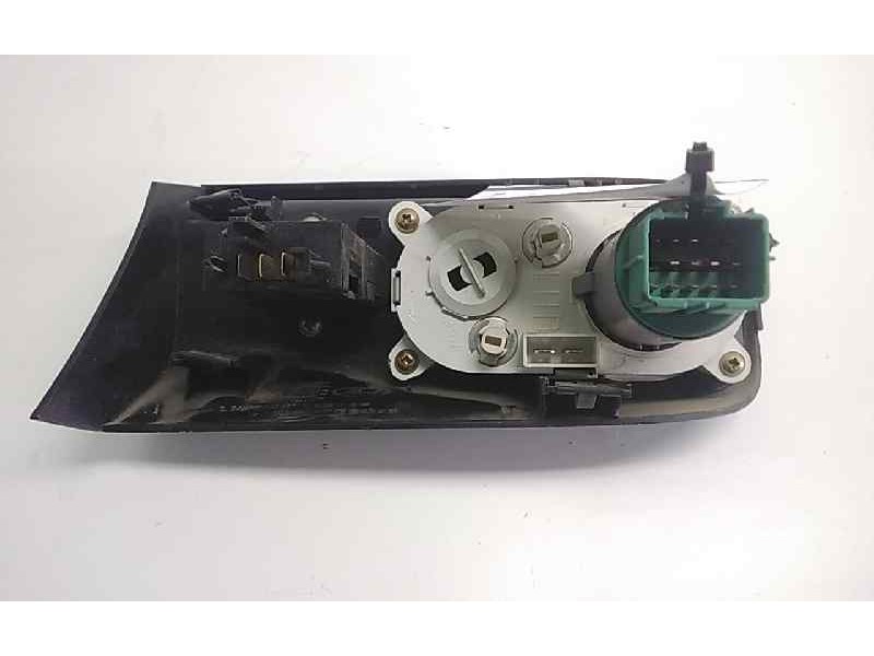 Recambio de mando luces para ford mondeo berlina/familiar (fd) clx berlina referencia OEM IAM 93BB13K752AG  