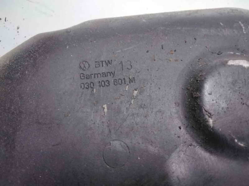 Recambio de carter para volkswagen polo berlina (6n2) trendline referencia OEM IAM 030103601M  