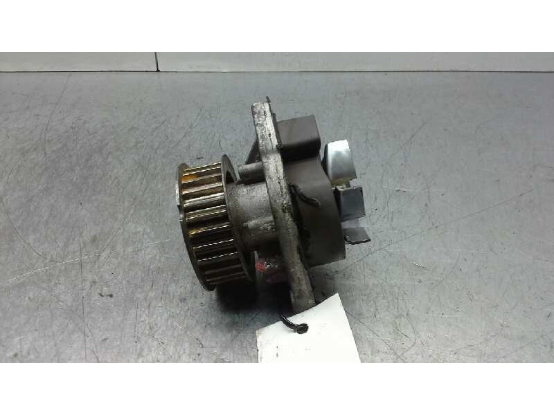 Recambio de bomba agua para volkswagen polo berlina (6n2) trendline referencia OEM IAM 030121019  