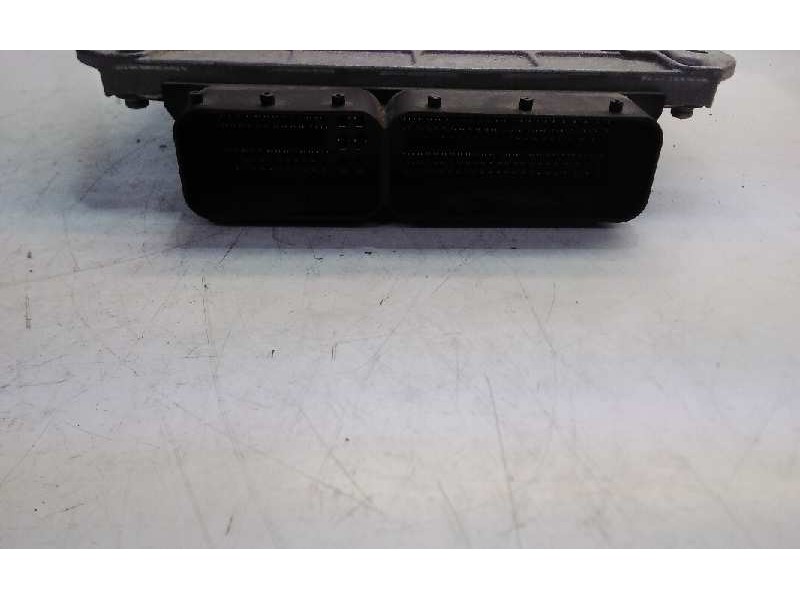 Recambio de centralita motor uce para subaru legacy kombi/outback b14 premium referencia OEM IAM 22611AP840  