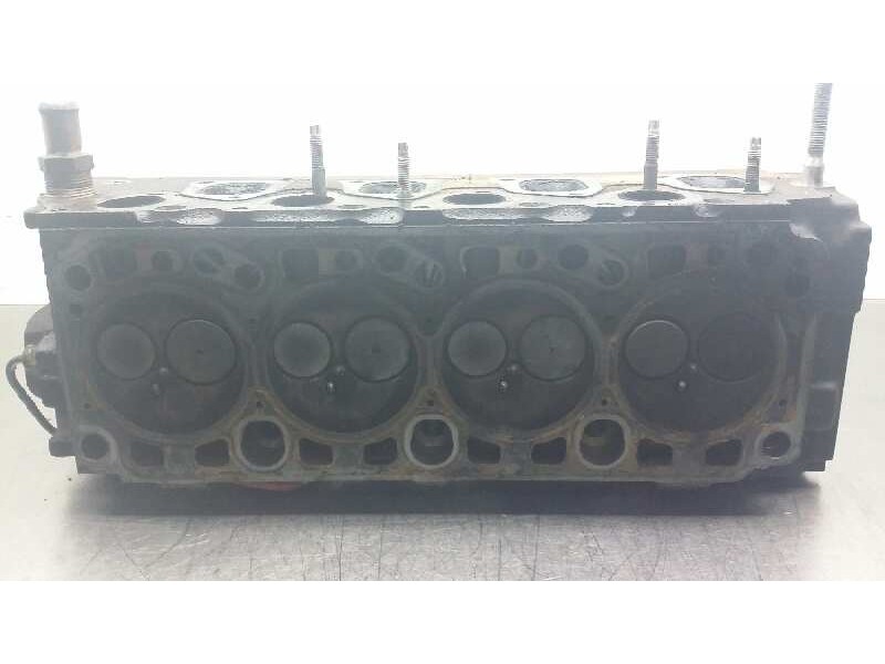 Recambio de culata para ford focus berlina (cak) 1.8 tddi turbodiesel cat referencia OEM IAM 150 CASCO 