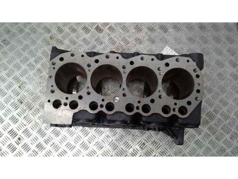 Recambio de bloque para nissan terrano (wd21) 2.7 turbodiesel referencia OEM IAM 110107F427  110107F427