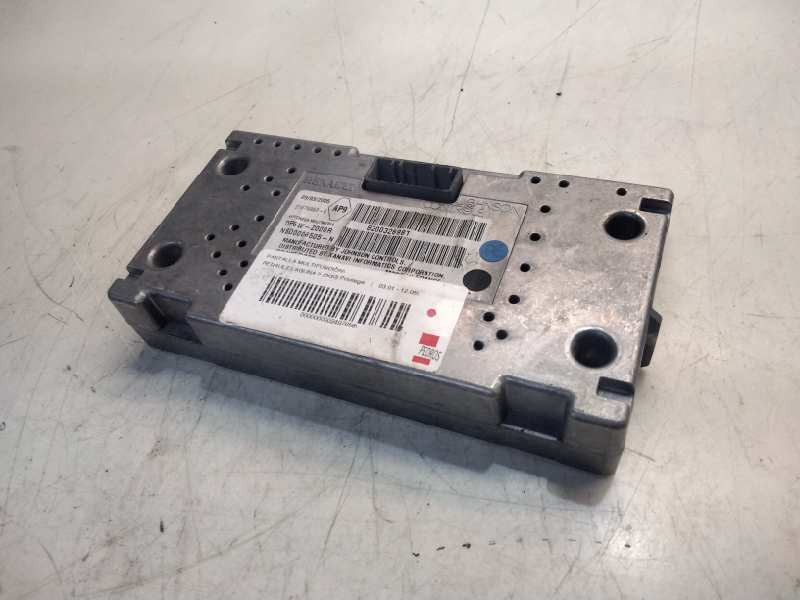 Recambio de pantalla multifuncion para renault laguna ii (bg0) privilege referencia OEM IAM 8200326981  