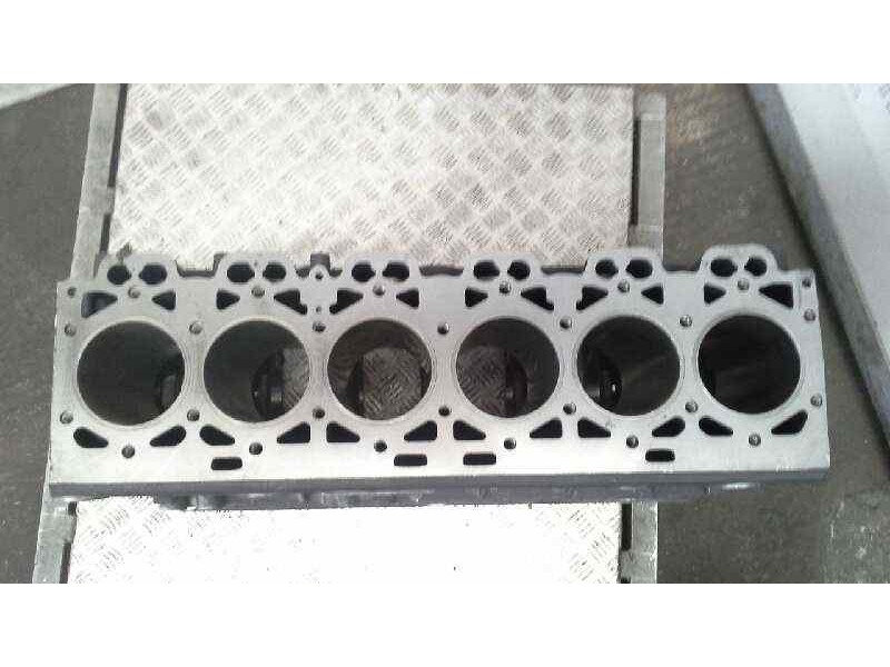 Recambio de bloque para nissan atleon 95.22 referencia OEM IAM 11010D8826  11010D8826