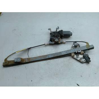 ELEVALUNAS TRASERO DERECHO 82700EB315 