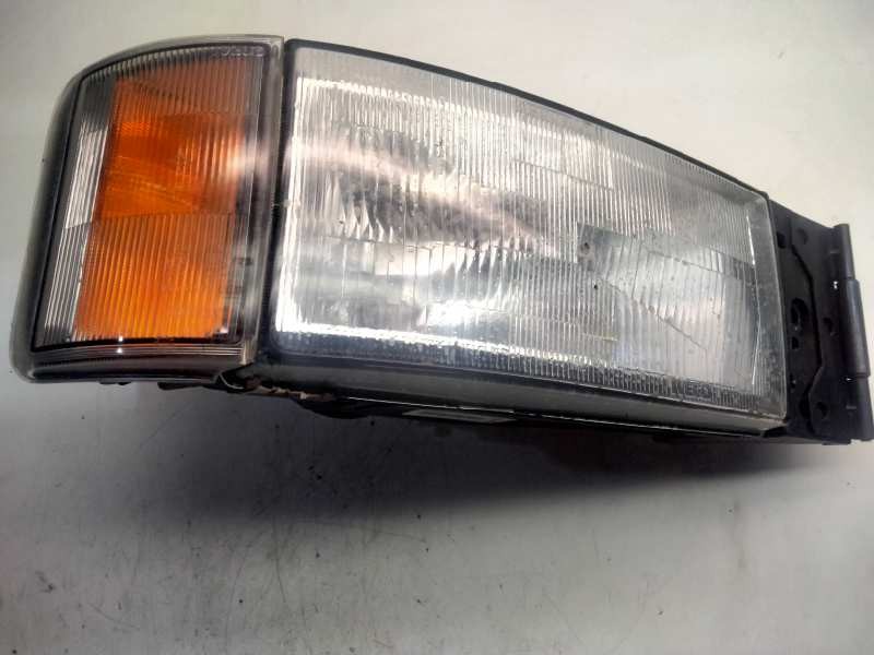 Recambio de faro derecho para iveco eurocargo referencia OEM IAM 0245445A  