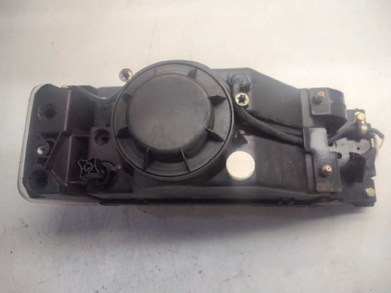 Recambio de faro derecho para iveco eurocargo referencia OEM IAM 0245445A  