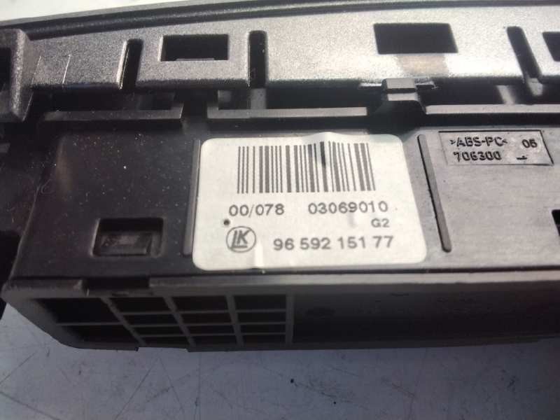 Recambio de warning para peugeot 308 confort referencia OEM IAM   