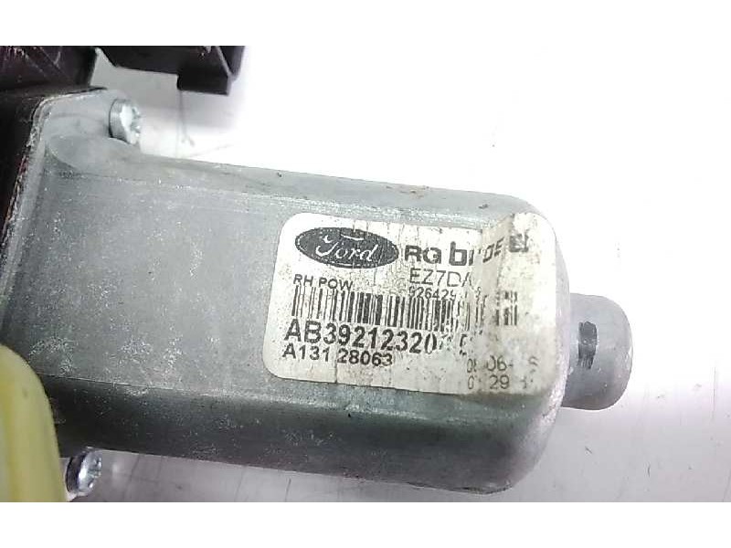 Recambio de elevalunas delantero derecho para ford ranger (tke) doppelkabine 4x4 wildtrak referencia OEM IAM AB39212320 A1312806