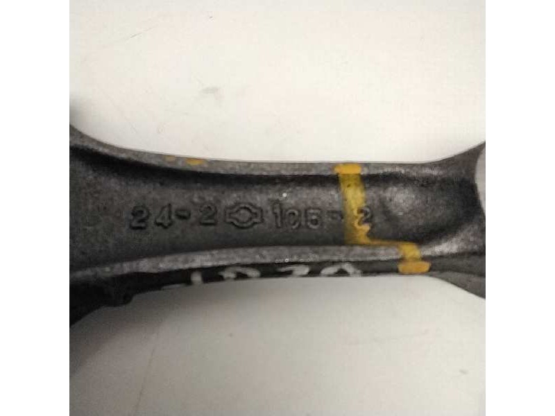 Recambio de biela para nissan serena (c23m) referencia OEM IAM 2421C52  