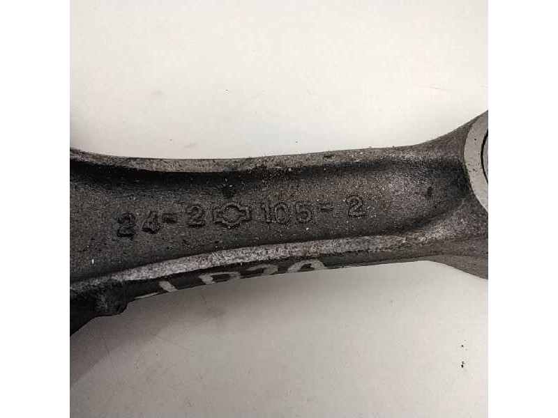 Recambio de biela para nissan serena (c23m) referencia OEM IAM 2421C52  