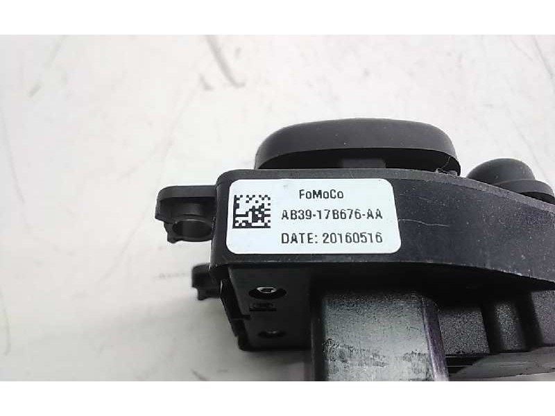 Recambio de mando retrovisor para ford ranger (tke) doppelkabine 4x4 wildtrak referencia OEM IAM AB3917B676AA  