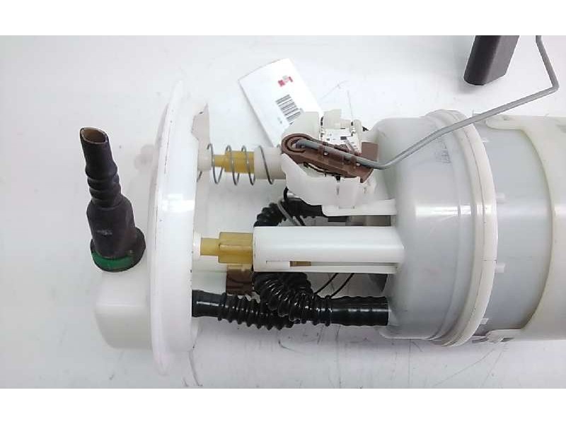 Recambio de aforador para renault captur dynamique referencia OEM IAM 172020342R  