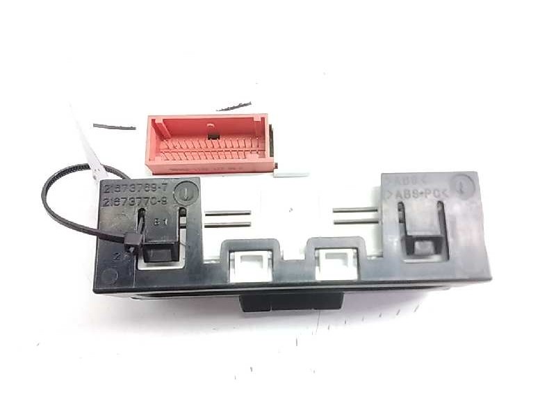 Recambio de pantalla multifuncion para renault megane ii berlina 5p expression referencia OEM IAM 8200107839B  