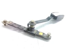 Recambio de enganche delantero derecho para nissan terrano (wd21) referencia OEM IAM 868420F010  