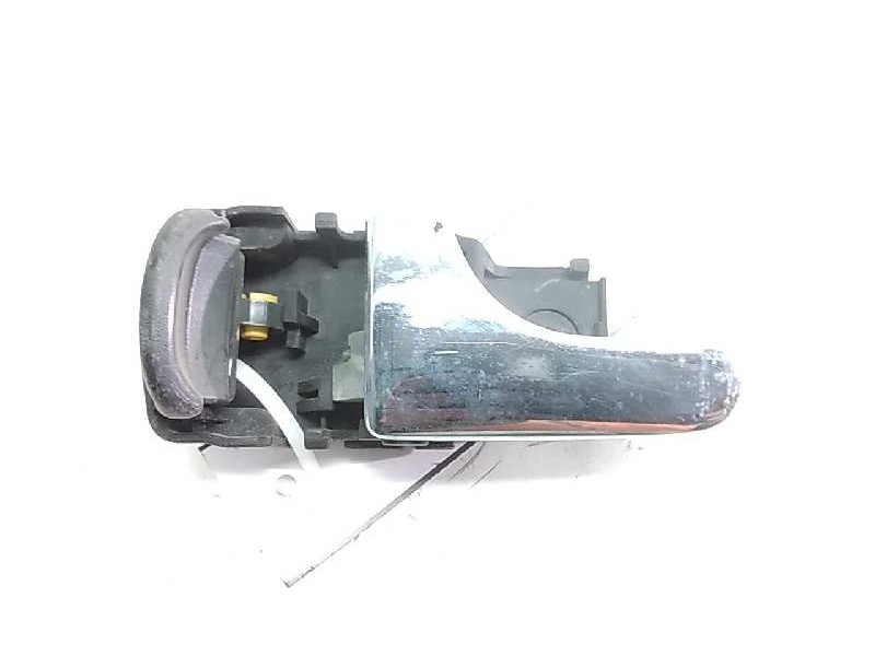 Recambio de maneta interior trasera izquierda para nissan terrano (wd21) referencia OEM IAM   