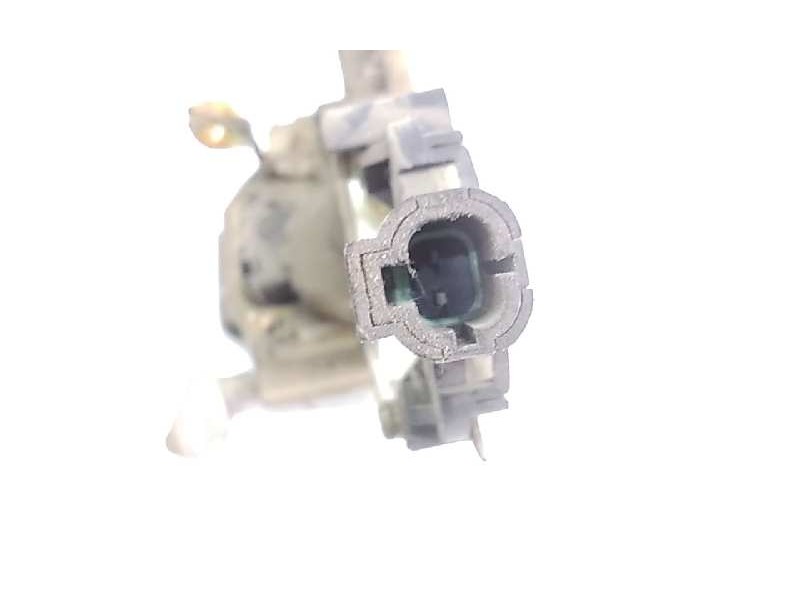 Recambio de cerradura puerta delantera derecha para nissan terrano (wd21) referencia OEM IAM   