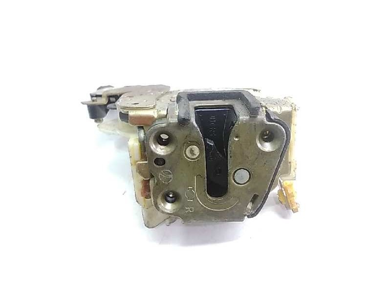 Recambio de cerradura puerta trasera derecha para nissan terrano (wd21) referencia OEM IAM   