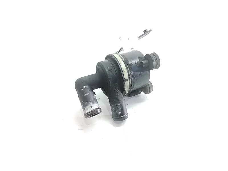 Recambio de bomba agua electrica para volkswagen golf vi (5k1) 1.6 tdi dpf referencia OEM IAM 5N0965556  