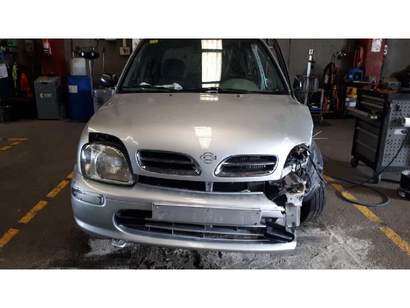 nissan micra (k11) del año 2000