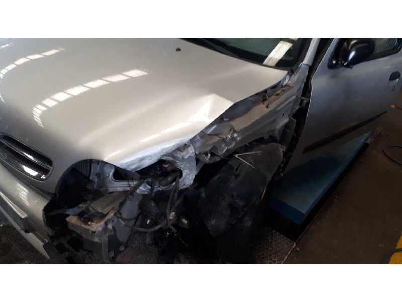 nissan micra (k11) del año 2000