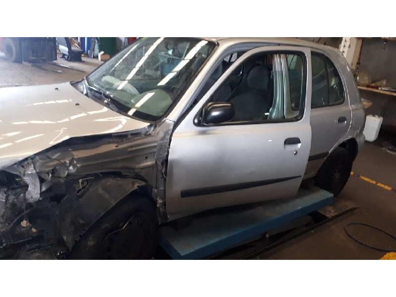 nissan micra (k11) del año 2000