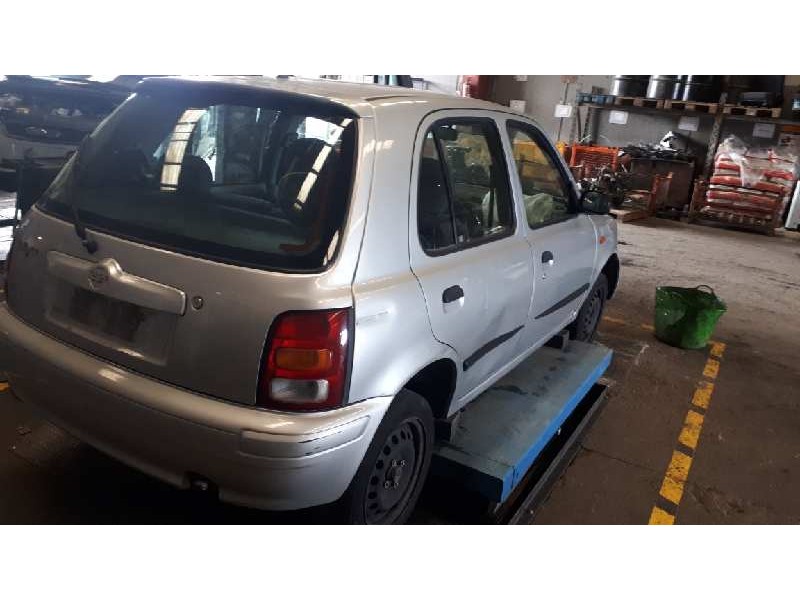 nissan micra (k11) del año 2000