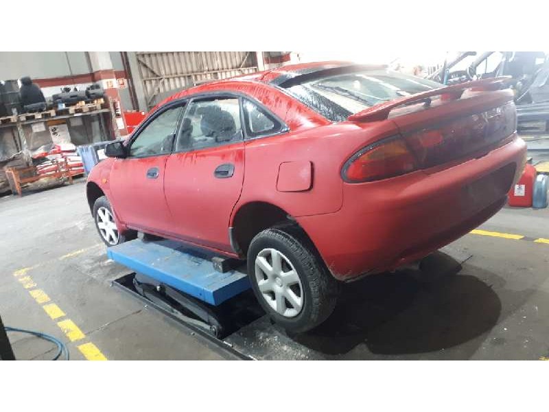 mazda 323 berlina f/s (bj) del año 1997