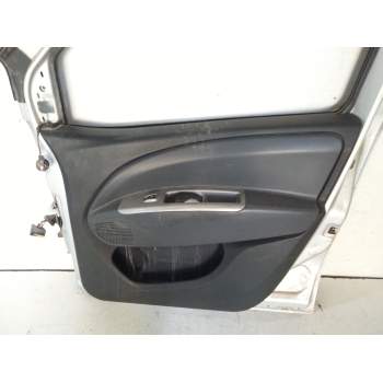 Recambio de puerta delantera derecha para fiat doblo cargo (263_) 1.6 d multijet referencia OEM IAM   