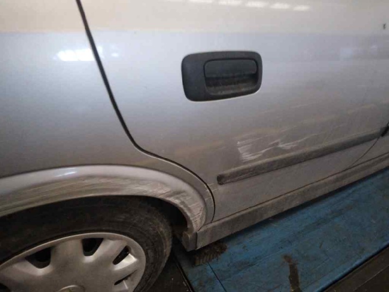 opel astra g berlina del año 1999