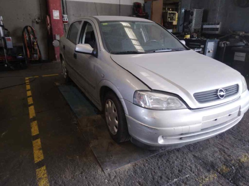 opel astra g berlina del año 1999